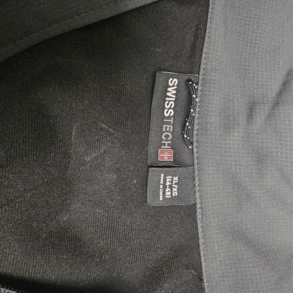 NWT Swiss Tech Men's Gray Softshell Jacket - Picture 5 of 5